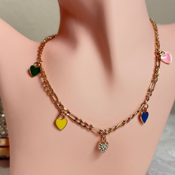 ⚜️🌿 Gold Heart Charm Necklace - Picture 6 of 6